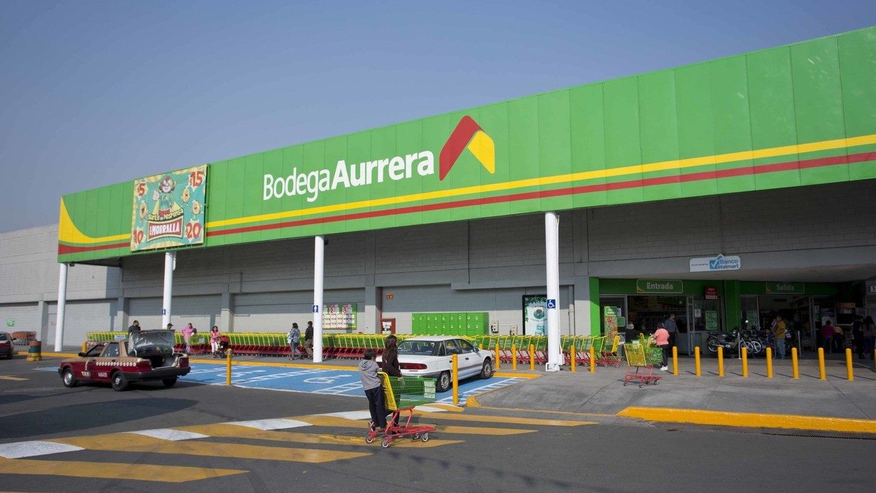 Look up people by phone number in Canada